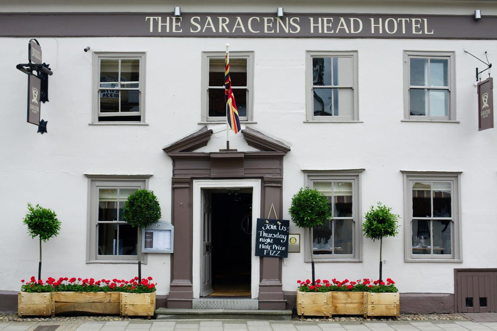 The Saracens Head Hotel Great Dunmow Exteriör bild