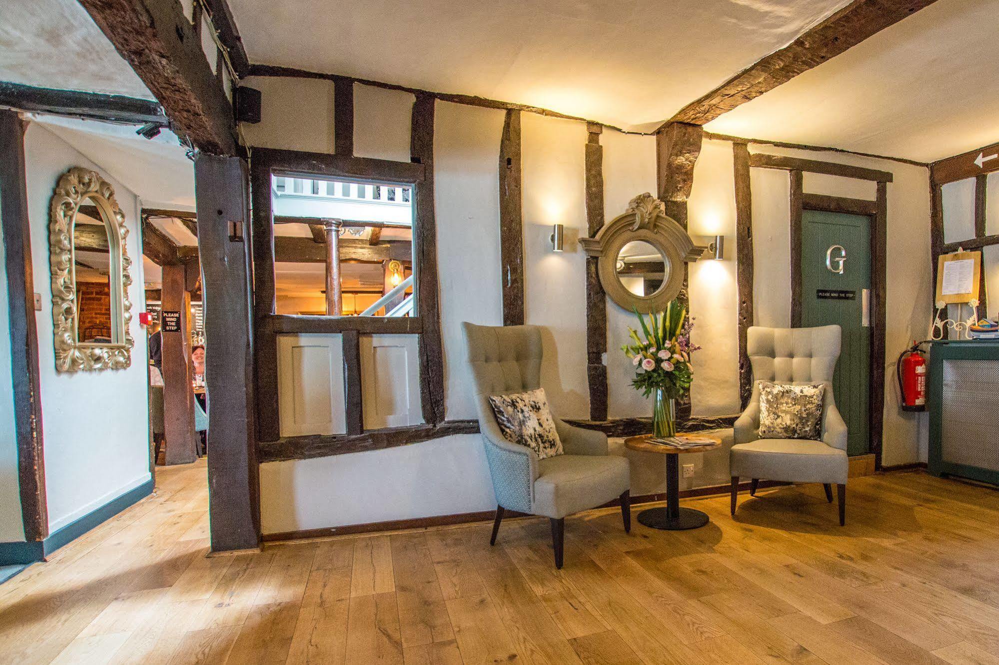 The Saracens Head Hotel Great Dunmow Exteriör bild