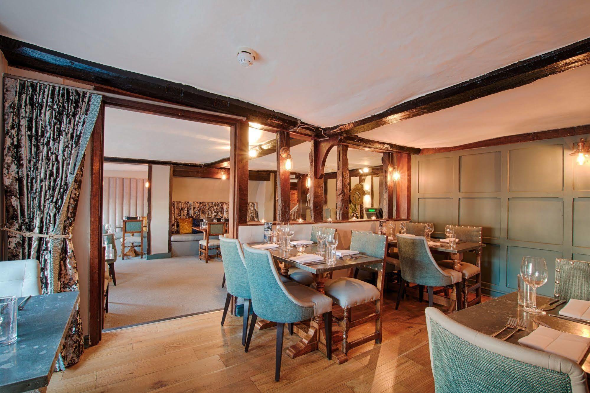 The Saracens Head Hotel Great Dunmow Exteriör bild