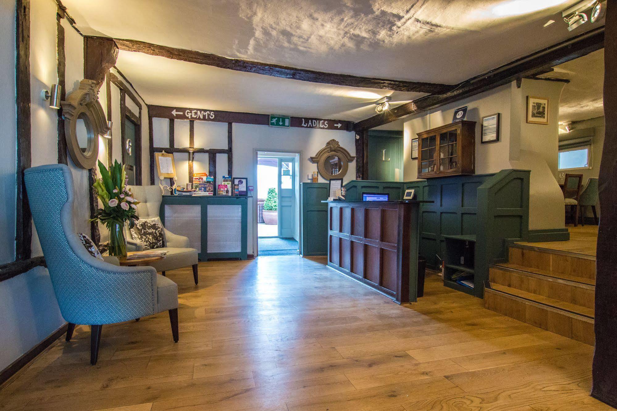 The Saracens Head Hotel Great Dunmow Exteriör bild